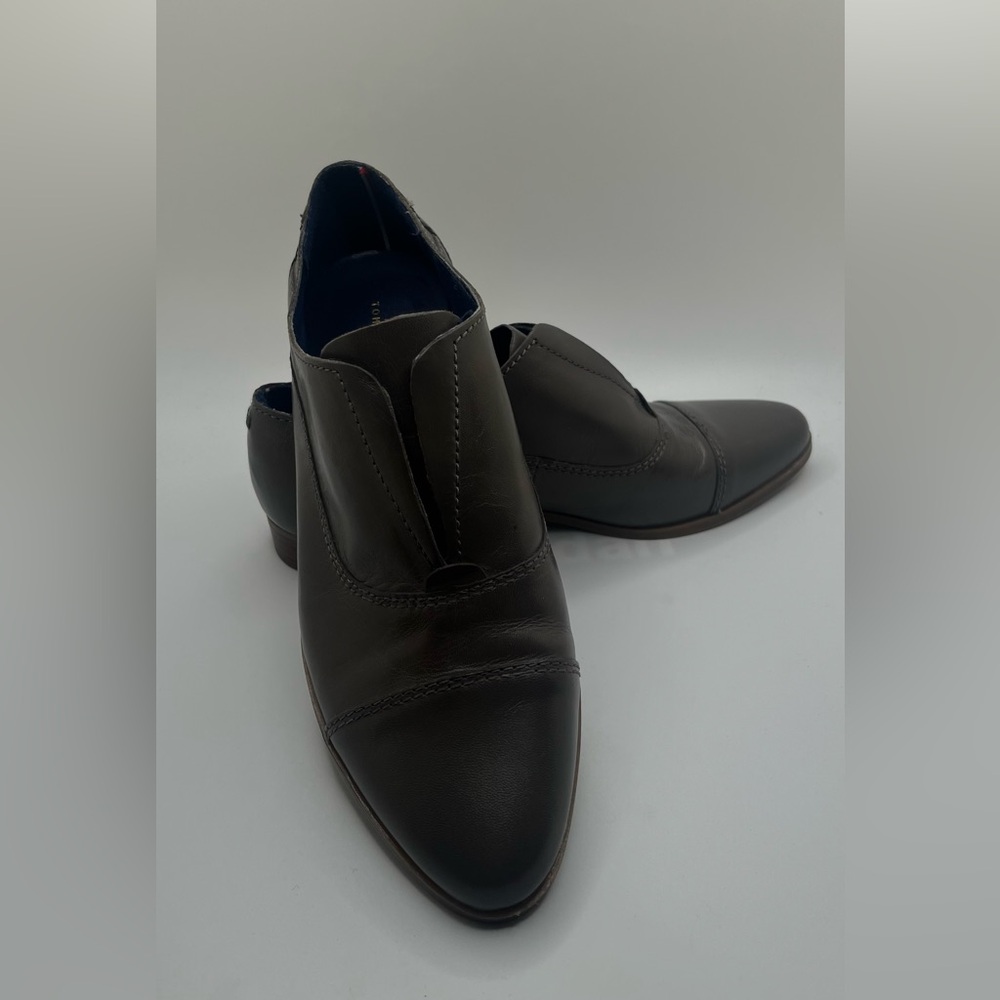 Tommy Hilfiger Women’s Dark Grey M Finn Cap- Toe Leather Oxfords Size 8 1/2 M - Picture 2 of 11
